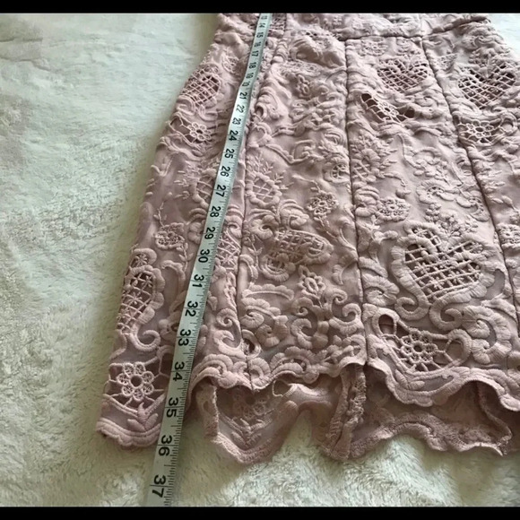 nikibiki pink crochet cup sleeve dress size m - Picture 4 of 16